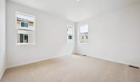 Bedroom - 45933 Wood Thrush Ave, Bennett, CO 80102 photo 3 of 3