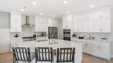 13 Pimlico Pl, Oakland, NJ 07436
