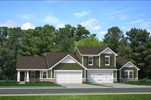 240 Hunters Ridge Dr, Danville, IN 46122