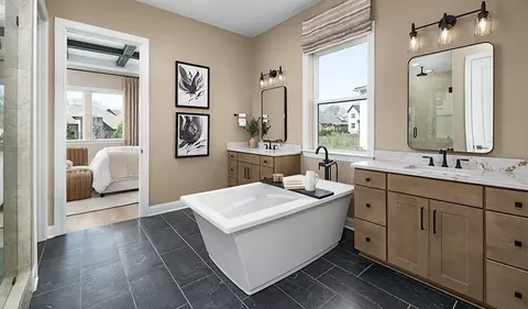 Bath - 5946 Hunt Valley Dr, Spring Hill, TN 37174 photo 4 of 5