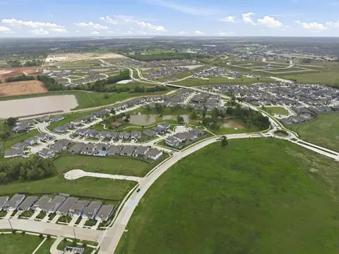 View/Area - 8427 Shyleaf Ct, Fulshear, TX 77441 photo 11 of 13
