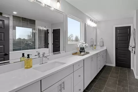 Bath - 6539 Creststone Ct, Plainfield, IN 46168 photo 1 of 10