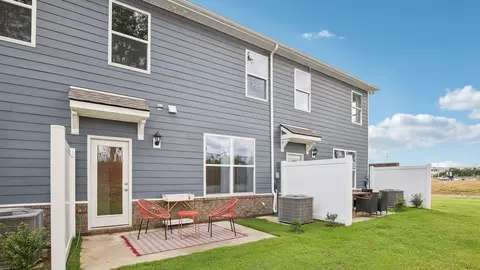 Exterior - 4131 Oswin Dr, Murfreesboro, TN 37129 photo 4 of 12