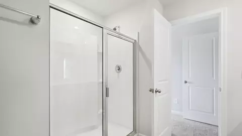 Bath - 4131 Oswin Dr, Murfreesboro, TN 37129 photo 4 of 7