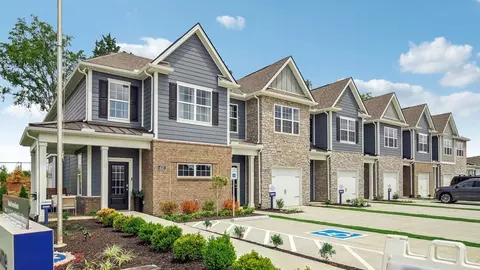 Exterior - 4131 Oswin Dr, Murfreesboro, TN 37129 photo 7 of 12