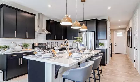 Kitchen - 1713 N 79th Dr, Phoenix, AZ 85035 photo 4 of 13