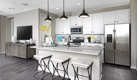 Kitchen - 1713 N 79th Dr, Phoenix, AZ 85035 photo 8 of 13