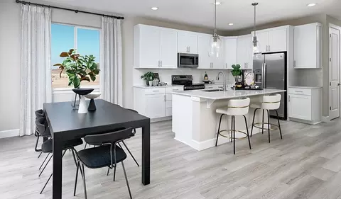 Kitchen - 1713 N 79th Dr, Phoenix, AZ 85035 photo 6 of 13