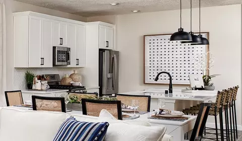 Kitchen - 1713 N 79th Dr, Phoenix, AZ 85035 photo 11 of 13