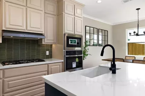 Kitchen - Undisclosed, Laredo, TX 78045 photo 15 of 15