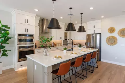 Kitchen - 13677 N 157th Dr, Surprise, AZ 85379 photo 6 of 6