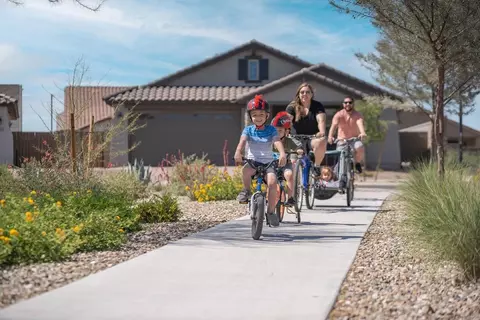 View/Area - 13677 N 157th Dr, Surprise, AZ 85379 photo 3 of 10