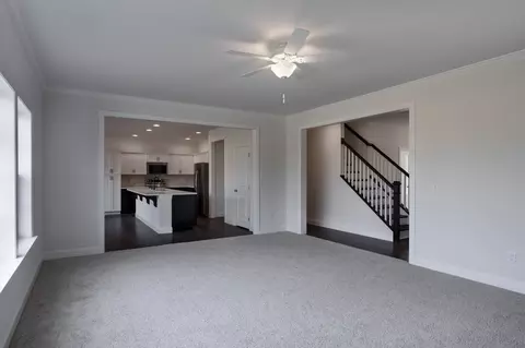 Living - 151 Thompson Rd, Kennett Square, PA 19348 photo 8 of 36