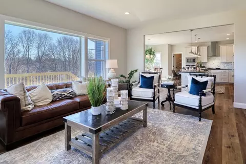 Living - 151 Thompson Rd, Kennett Square, PA 19348 photo 21 of 36
