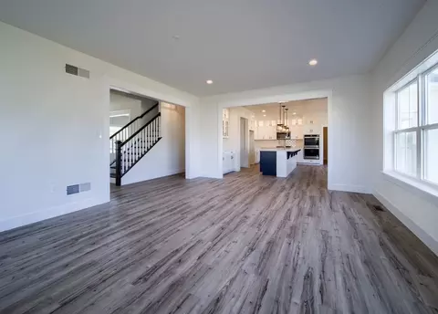 Living - 151 Thompson Rd, Kennett Square, PA 19348 photo 14 of 36