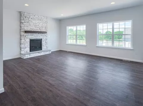 Living - 151 Thompson Rd, Kennett Square, PA 19348 photo 12 of 36
