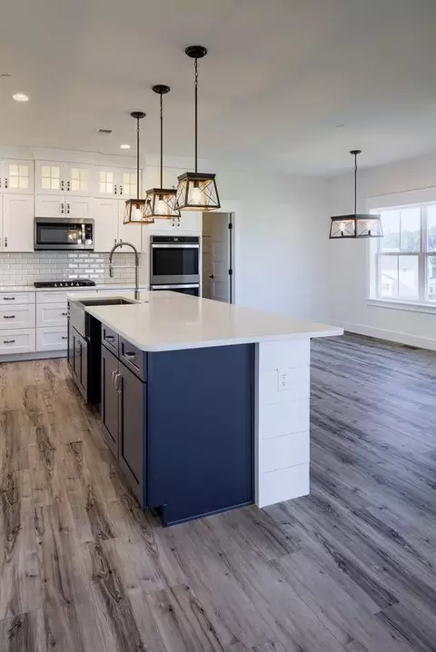 Kitchen - 151 Thompson Rd, Kennett Square, PA 19348 photo 18 of 98