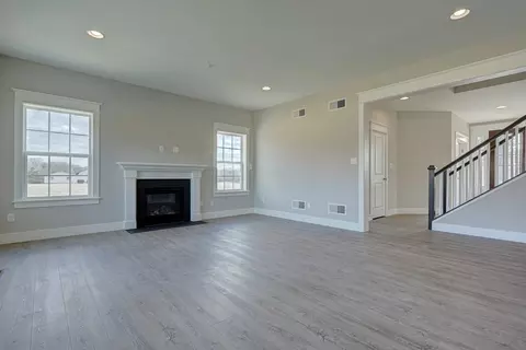 Living - 151 Thompson Rd, Kennett Square, PA 19348 photo 26 of 36