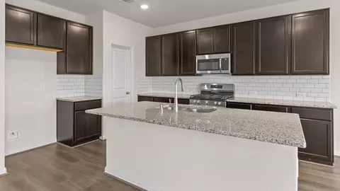 Kitchen - 10606 Flight Deck Ct, Conroe, TX 77303 photo 1 of 3
