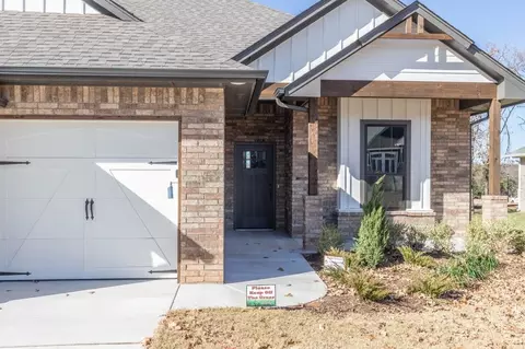 Exterior - 2920 E Northampton St, Broken Arrow, OK 74014 photo 18 of 27