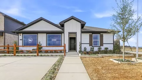 400 Sunday Silence Way, Granbury, TX 76049