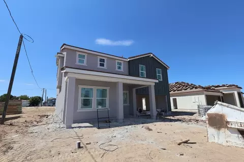 Exterior - 2054 E Norberry Dr, Lancaster, CA 93535 photo 2 of 8
