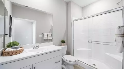 Bath - 14364 Pace St, Hesperia, CA 92344 photo 2 of 4