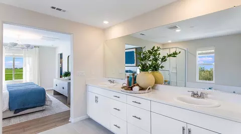 Bath - 14364 Pace St, Hesperia, CA 92344 photo 4 of 4