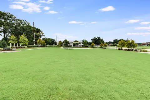 Exterior - 252 Spring Grove Loop, Thibodaux, LA 70301 photo 6 of 6