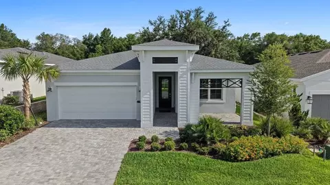948 Club Cresswind Dr, Lady Lake, FL 32159