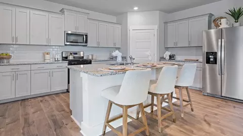 Kitchen - 117 Gateway Dr, Jackson, TN 38305 photo 1 of 8