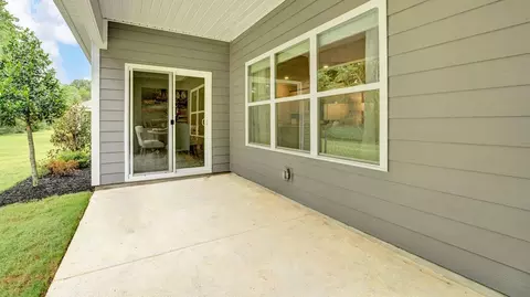 Exterior - 117 Gateway Dr, Jackson, TN 38305 photo 2 of 8