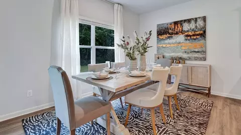 Dining - 117 Gateway Dr, Jackson, TN 38305 photo 2 of 4