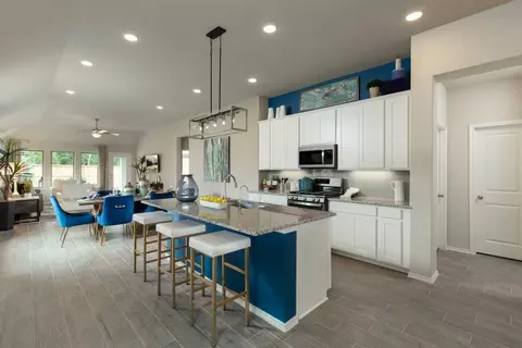 Kitchen - 407 Aztec Cave Dr, New Caney, TX 77357 photo 2 of 3