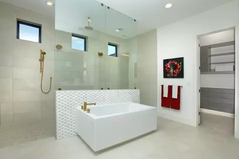Bath - 2992 Dynasty Dr, Leander, TX 78641 photo 5 of 7