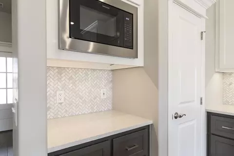 Kitchen - 2800 Heather Hvn, Moore, OK 73160 photo 7 of 16