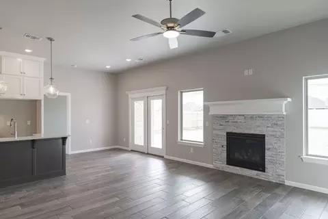 Living - 2800 Heather Hvn, Moore, OK 73160 photo 7 of 12