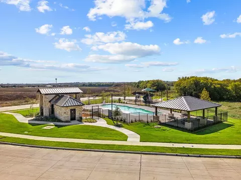 View/Area - 158 Hudson Ln, Justin, TX 76247 photo 4 of 8