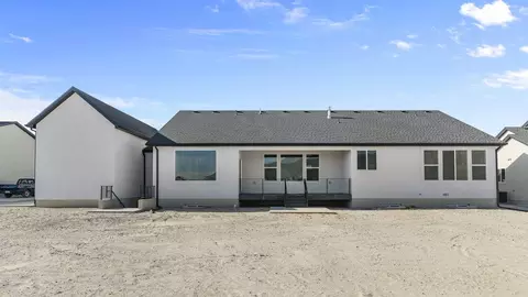 Exterior - 718 N 1600 E, Salem, UT 84653 photo 3 of 23