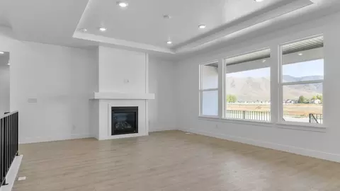 Living - 718 N 1600 E, Salem, UT 84653 photo 2 of 6