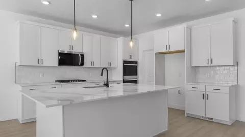 Kitchen - 718 N 1600 E, Salem, UT 84653 photo 2 of 9