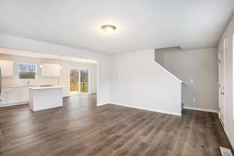 Living - 1124 Mechanic St, Big Rapids, MI 49307 photo 1 of 7