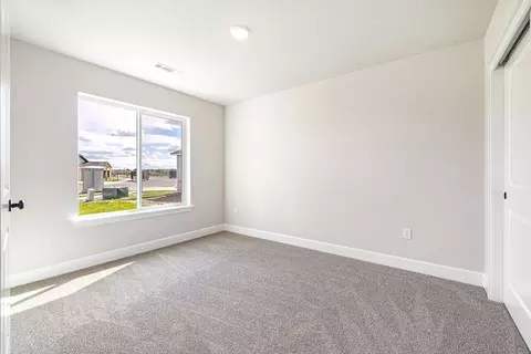 Bedroom - 545 Taft St, Umatilla, OR 97882 photo 1 of 8