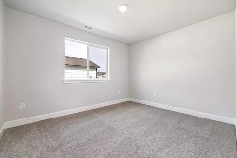 Bedroom - 545 Taft St, Umatilla, OR 97882 photo 3 of 8