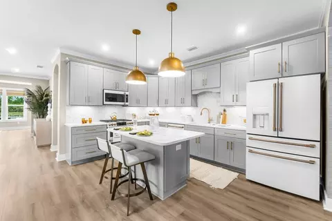 Kitchen - 3801 Circollo Dr, Covington, KY 41017 photo 1 of 10