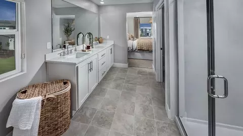 Bath - 1090 Bruin Rd, Manteca, CA 95336 photo 1 of 3