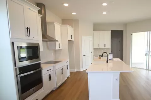 Kitchen - 6712 Rucksack Rd, Saint Cloud, FL 34771 photo 4 of 4