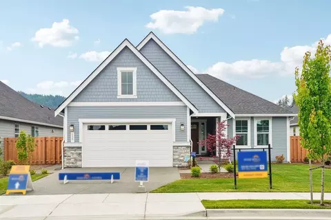 596 Thompson Dr, Enumclaw, WA 98022