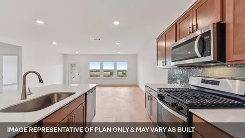 Kitchen - 2313 Bronc Buster Way, Leander, TX 78641 photo 4 of 10