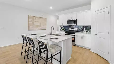 Kitchen - 2313 Bronc Buster Way, Leander, TX 78641 photo 9 of 10